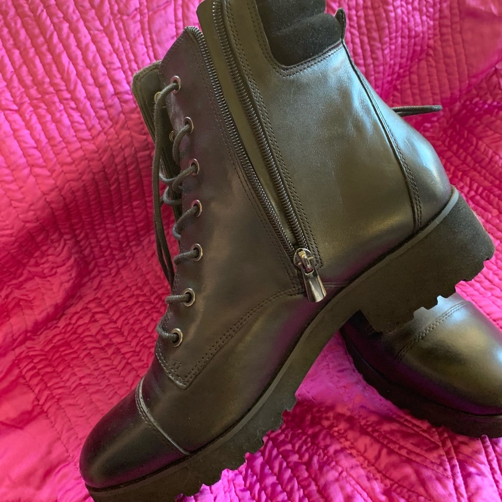 EVOLVE by Easy Spirit Black Combat Boots. Lightweight, comfortable & look great.